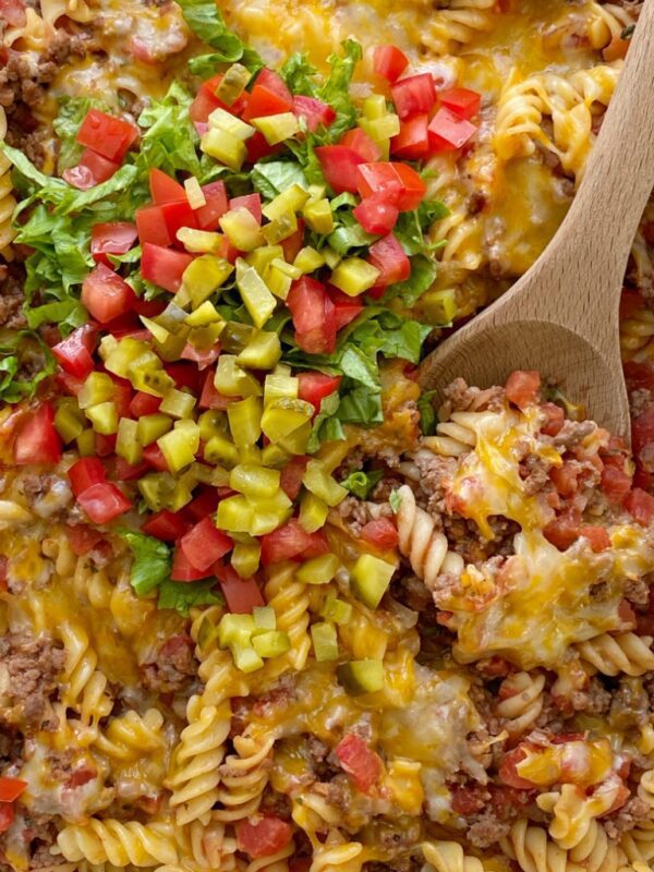 School’s back in session. How is there still time to cook dinner? Don't worry! You'll be okay with these weeknight ground beef recipes that your family will love.